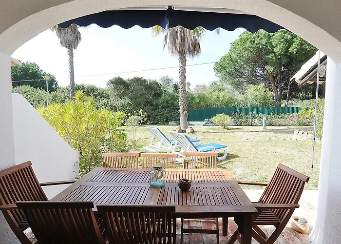 E&M Beach House Aldeamento Do Levante III